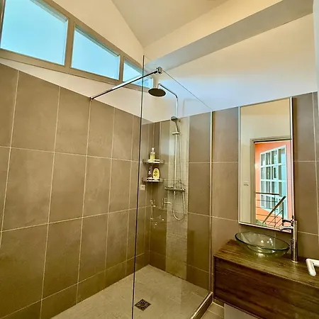 Maison Indépendante Stylée Climatisée 98m2 *