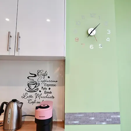 Maison Independante Climatisee 2chambres Et 1mezzanine 110m2 アパート *