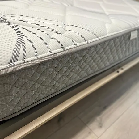 Maison Independante Stylee Climatisee 98m2 Bordeaux